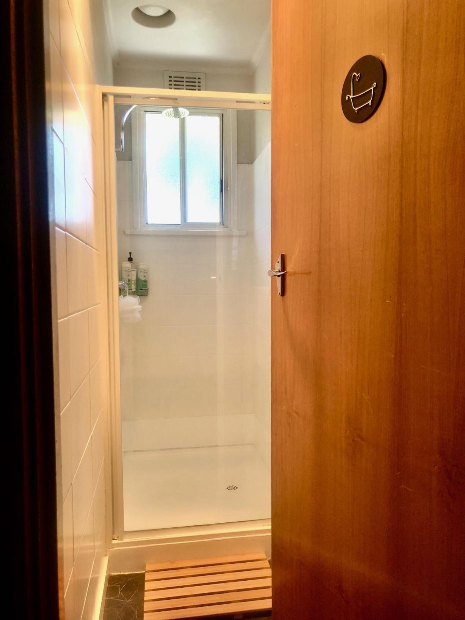 Lovely Budget Vegan Homestay Launceston Kültér fotó